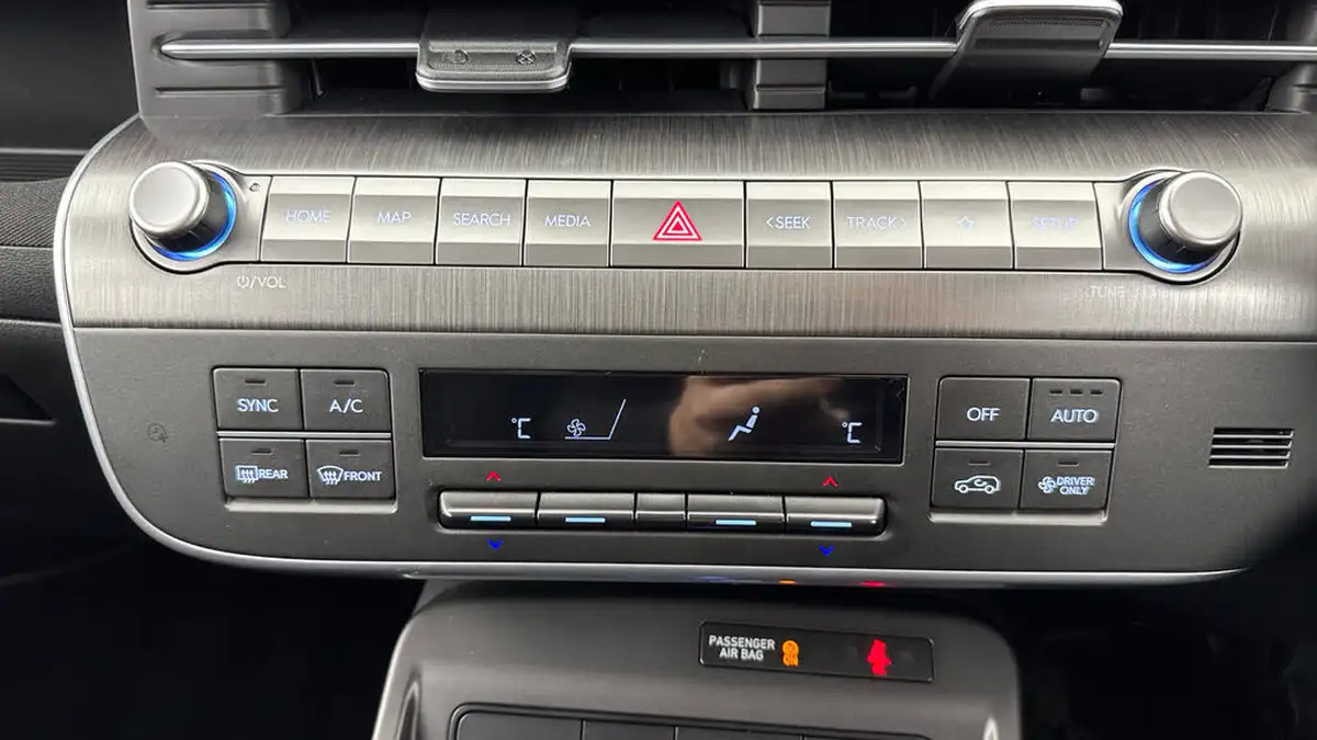 2024-hyundai-kona-e-advance-156ps-48kwh-big-18