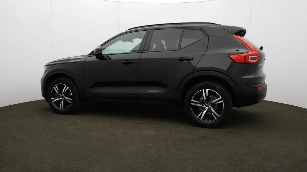 2023-volvo-xc40-20-b3-plus-big-66