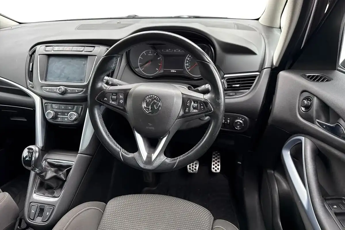 2016-vauxhall-zafira-tourer-14i-16v-turbo-sri-big-16