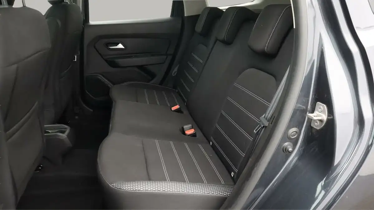 2021-dacia-duster-10-tce-prestige-100bhp-bi-fuel-big-16
