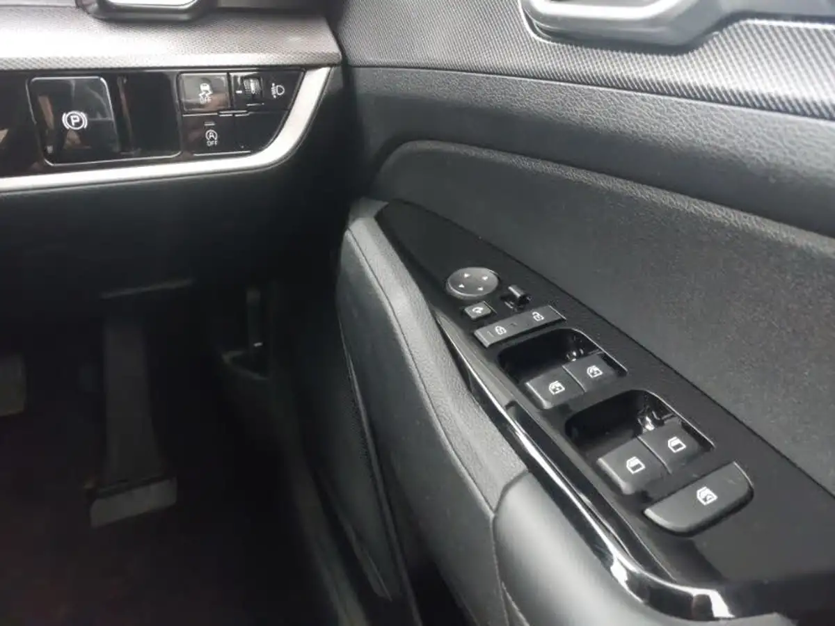 2023-kia-sportage-16-t-gdi-3-148bhp-big-11