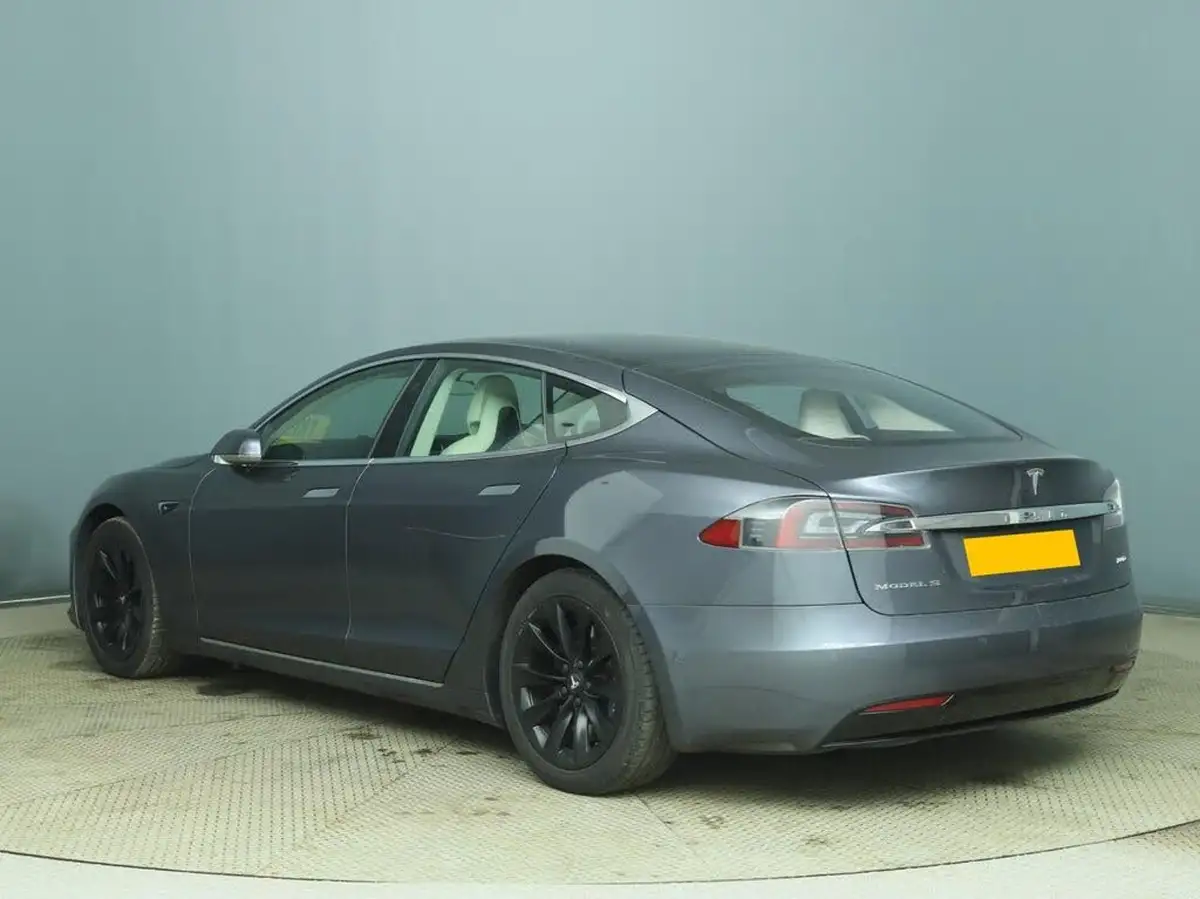 2019-tesla-model-s-e-100d-big-3