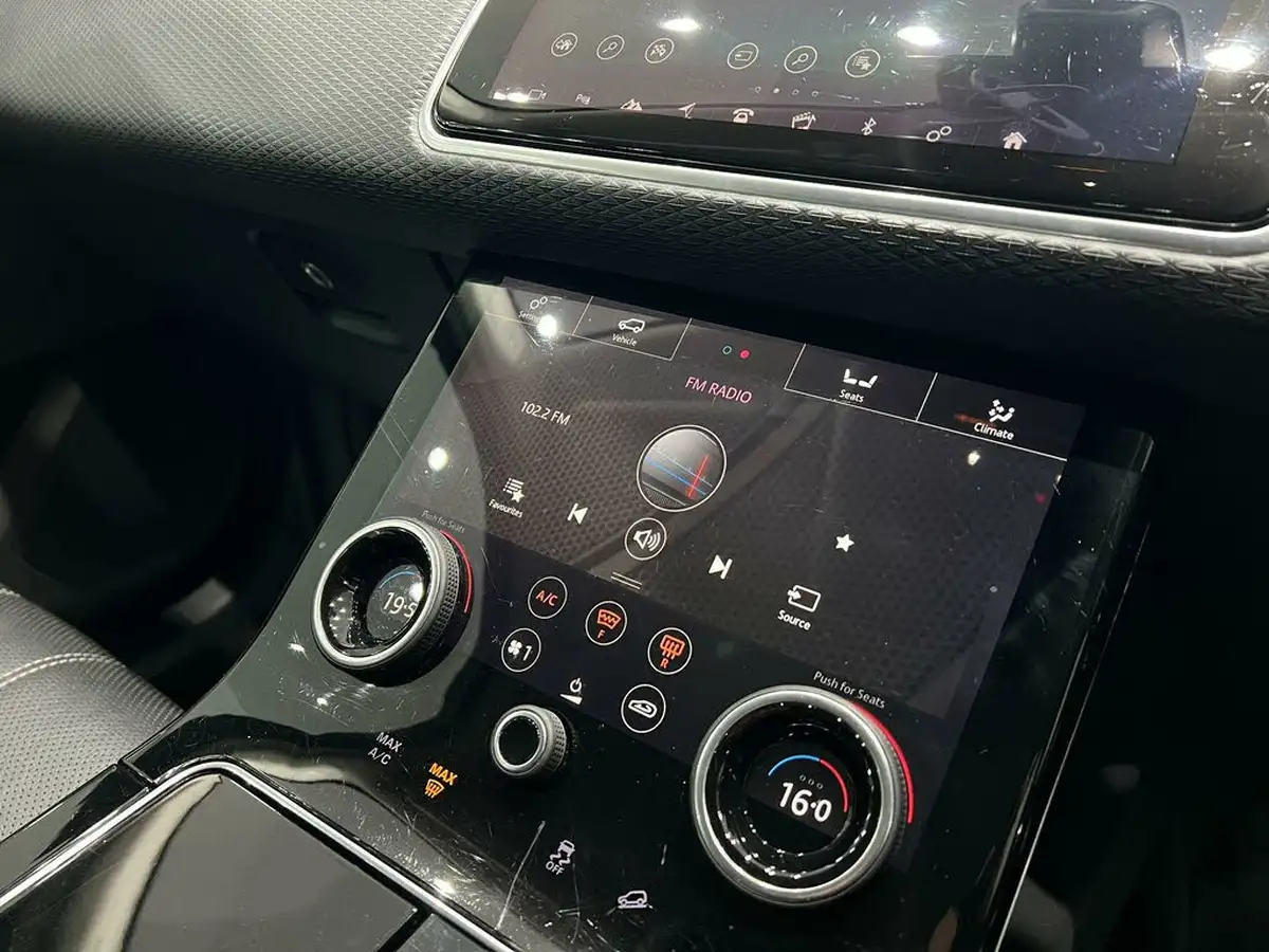 2018-land-rover-range-rover-velar-20-d180-s-ss-big-28