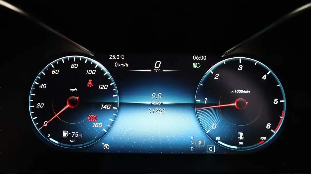 2019-mercedes-benz-glc-class-20d-glc300d-amg-line-premium-coupe-4d-big-10