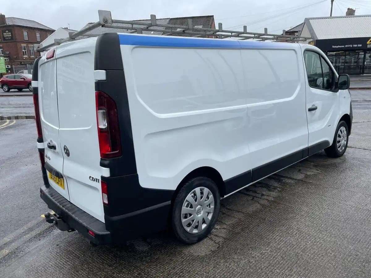 2015-vauxhall-vivaro-16cdti-2900-l2h1-115ps-refrigerated-van-big-14