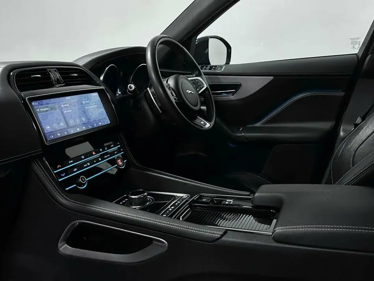 2019-jaguar-f-pace-20-i4d-r-sport-180ps-awd-ss-auto-big-25