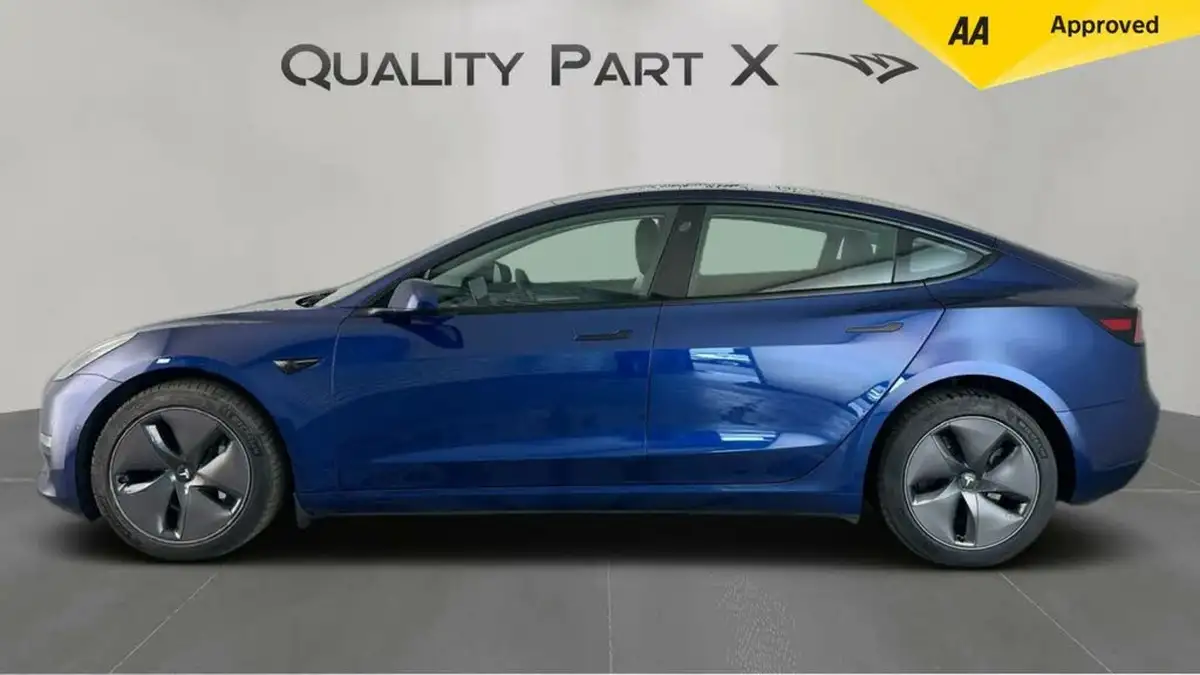 2022-tesla-model-3-e-long-range-big-5
