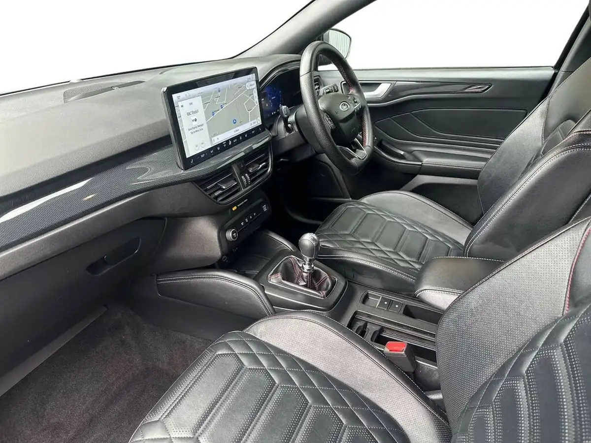 2022-ford-focus-10t-st-line-vignale-155ps-hybrid-mhev-hatchback-big-10