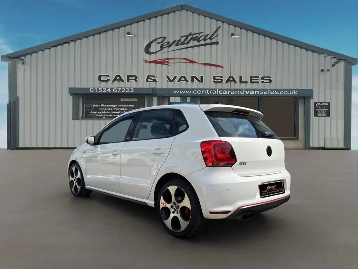 2014-volkswagen-polo-14-gti-5d-big-4