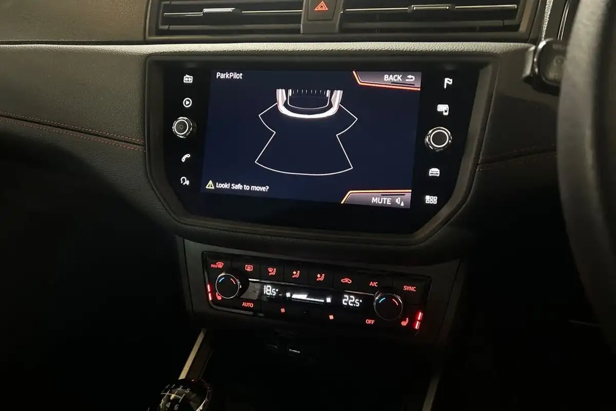 2020-seat-arona-15-tsi-evo-fr-sport-big-25