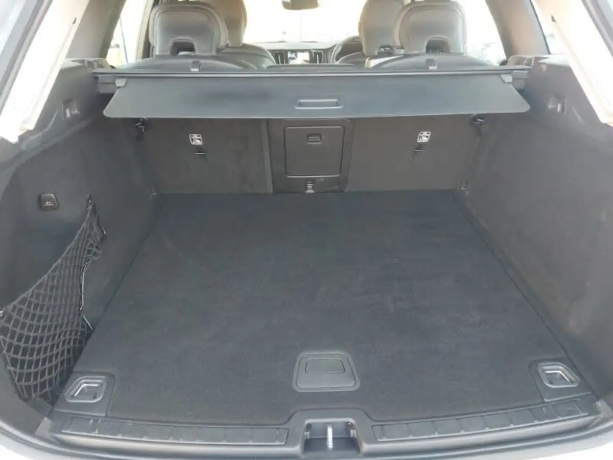 2023-volvo-xc60-20-b5-core-big-7