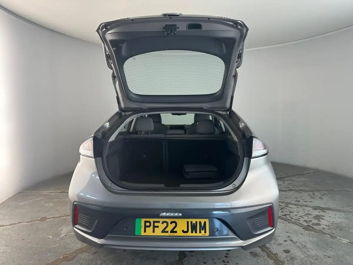 2022-hyundai-ioniq-e-premium-electric-big-32
