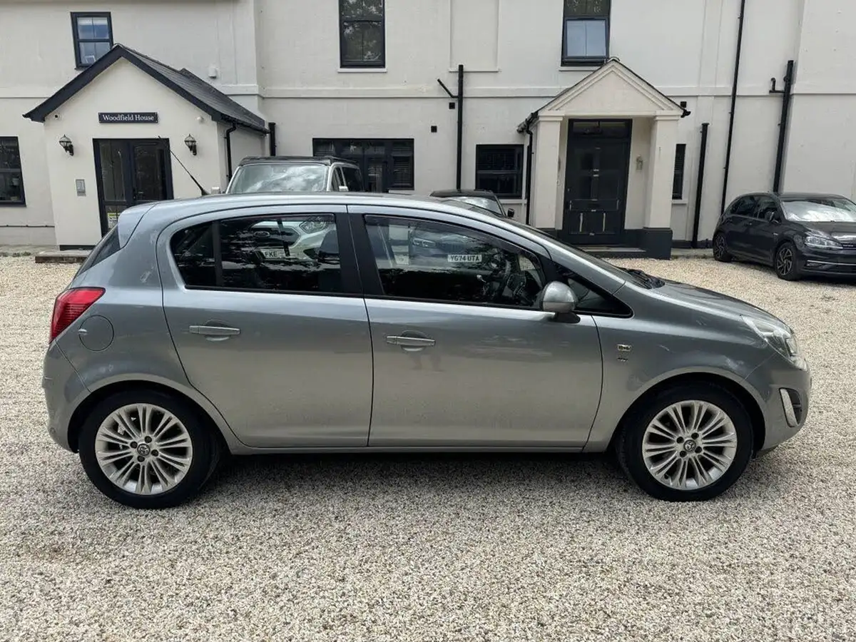 2013-vauxhall-corsa-14-se-100ps-ac-5d-1398cc-auto-big-6