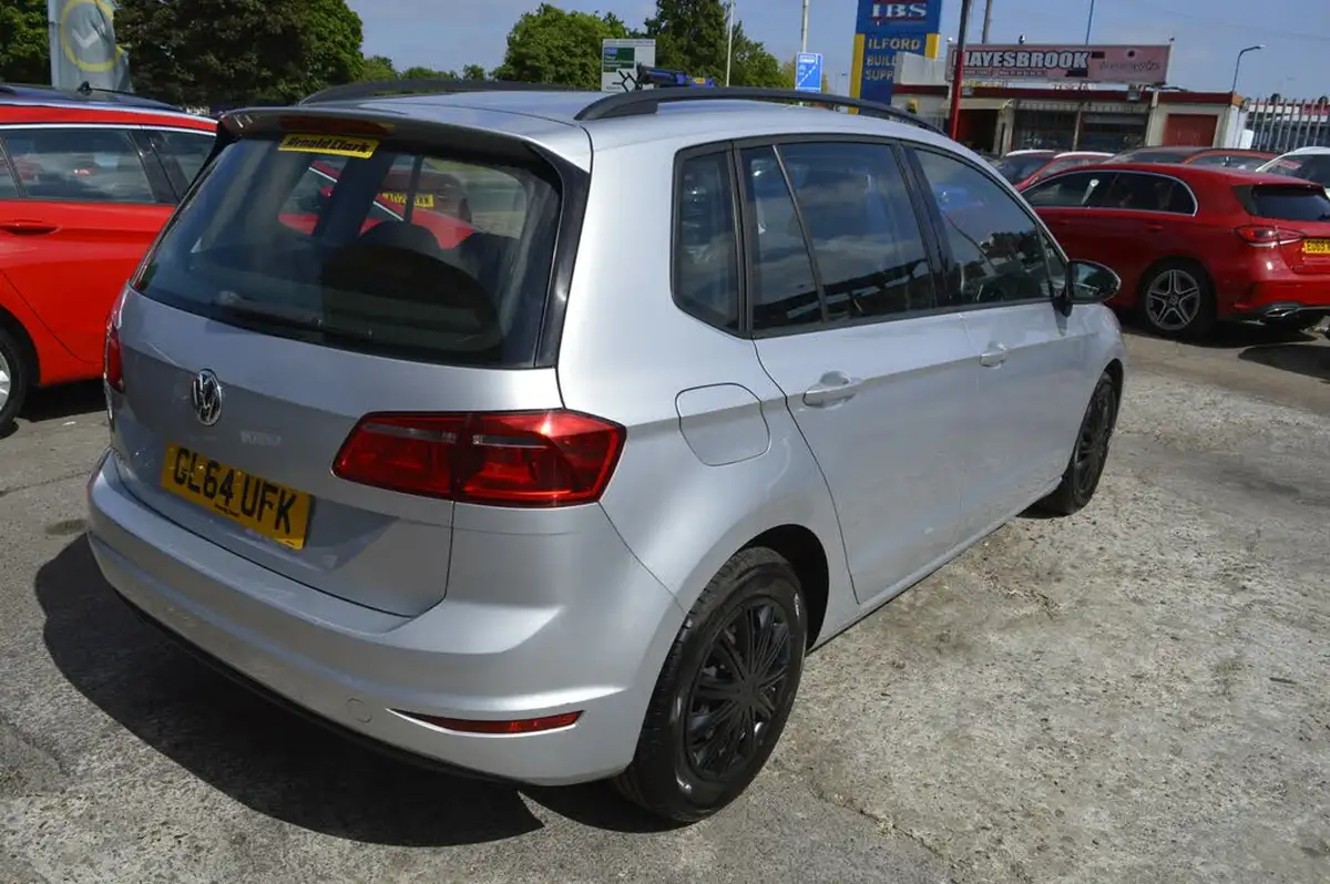 2014-volkswagen-golf-sv-12-tsi-s-110ps-big-1