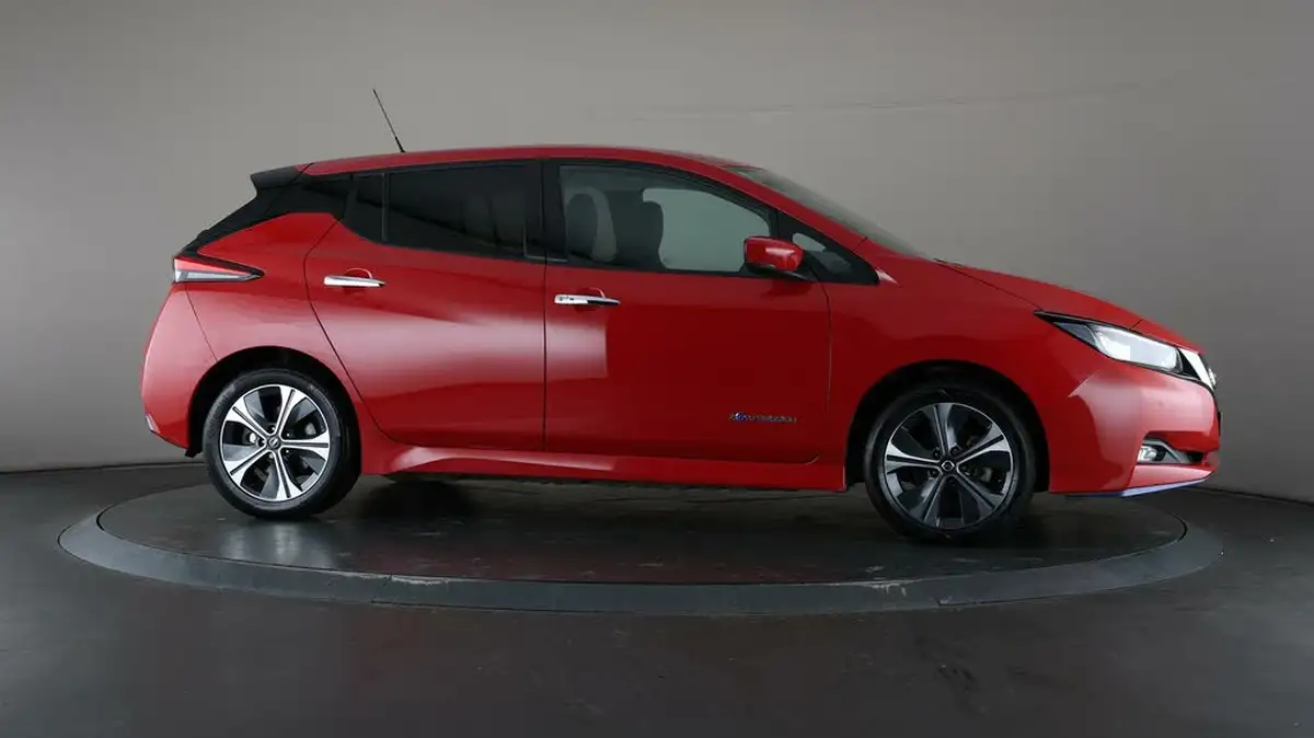 2020-nissan-leaf-e-e-tekna-big-61