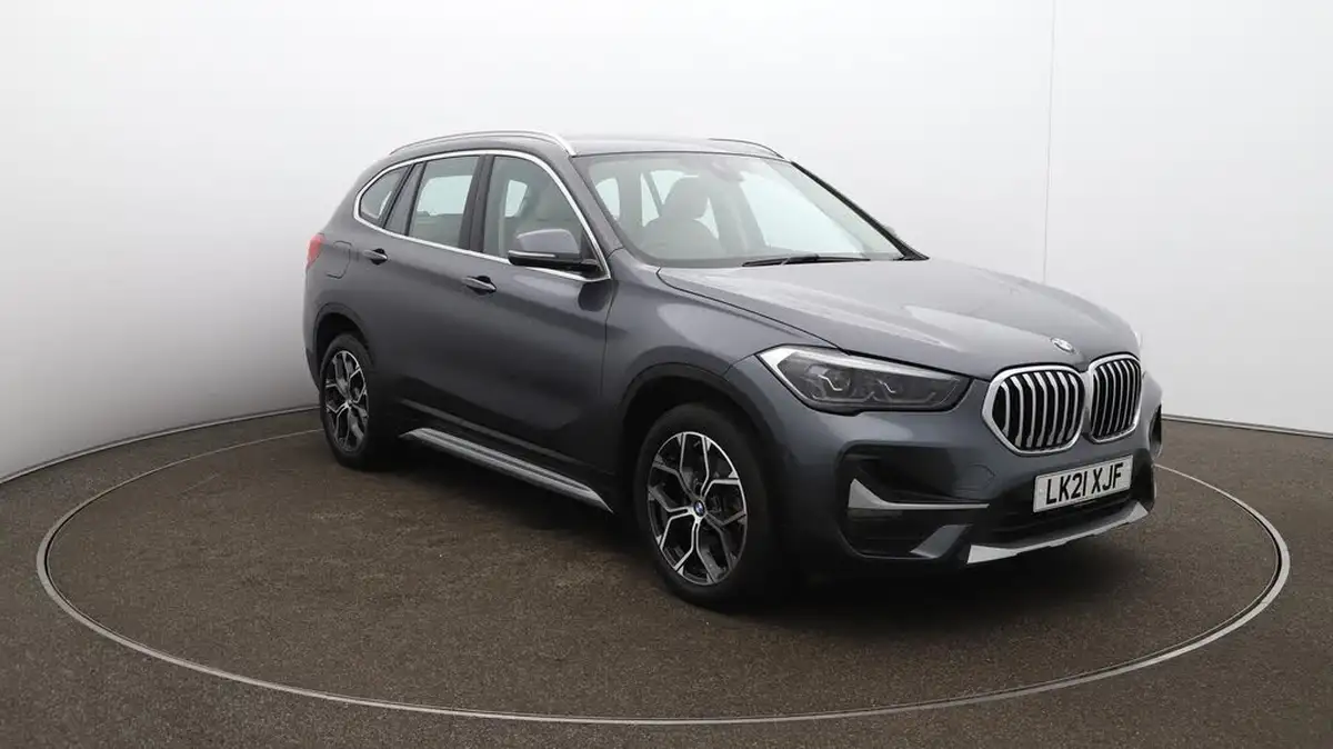 2020-bmw-x1-20-sdrive-20i-xline-big-43