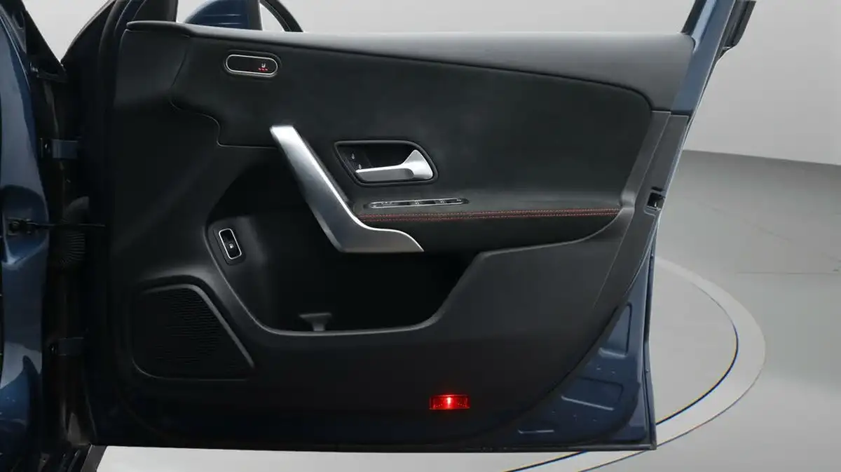 2021-mercedes-benz-a-class-13-a250e-amg-line-saloon-4d-big-15