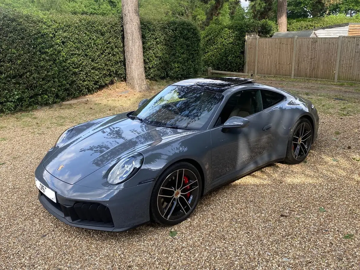 2025-porsche-911-30-carrera-gts-541ps-coupe-3591cc-pdk-big-9