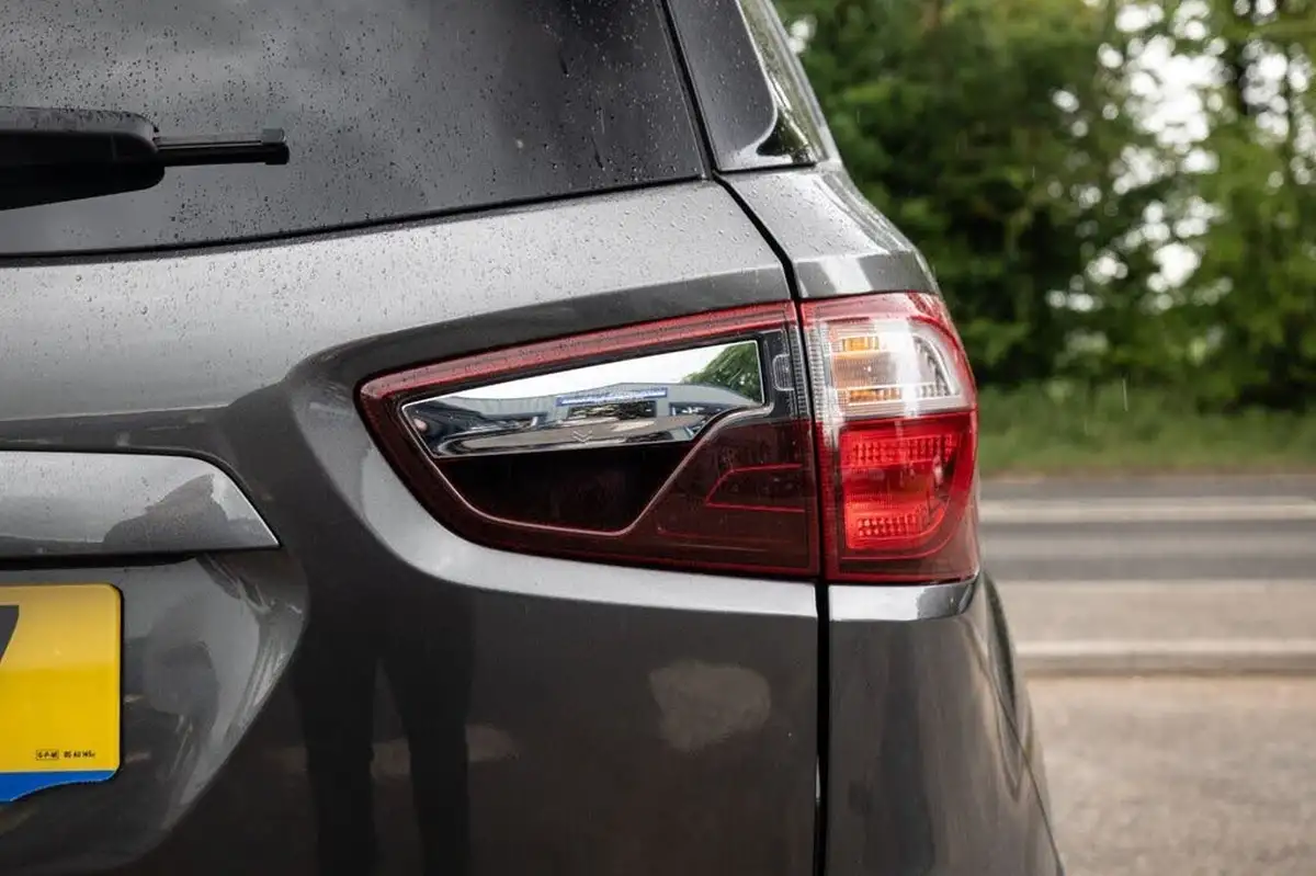 2019-ford-ecosport-10t-st-line-125ps-big-39