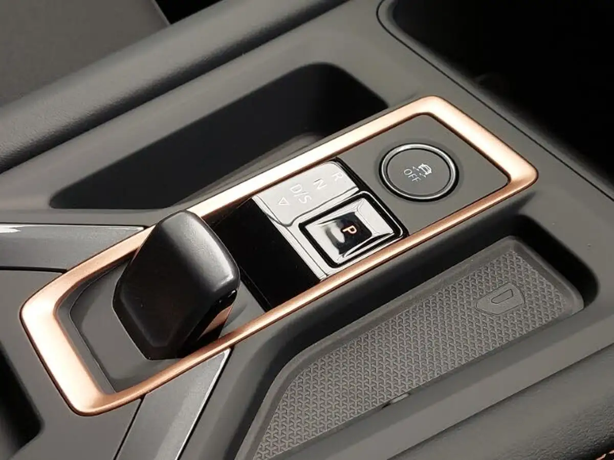 2025-cupra-formentor-15-etsi-v1-big-16