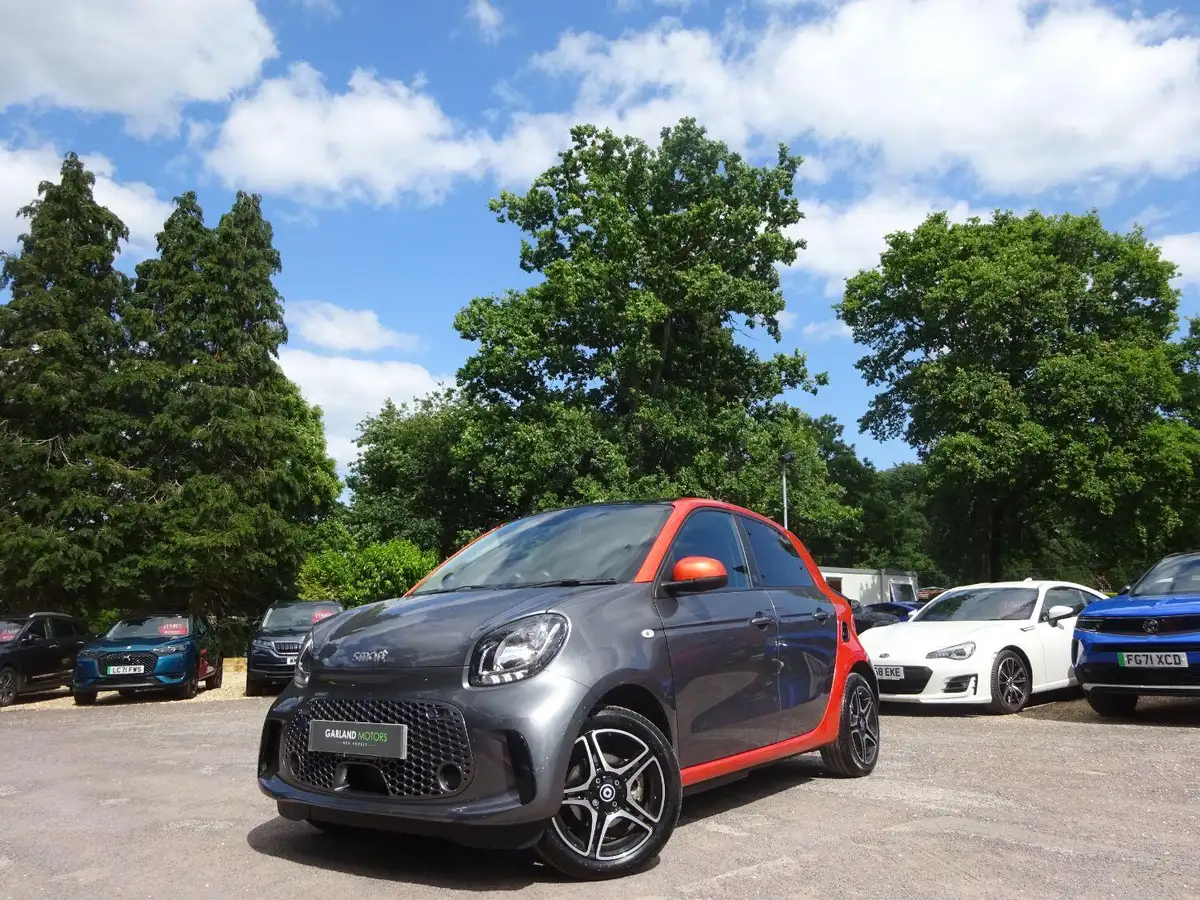 2022-smart-forfour-eq-premium-big-0