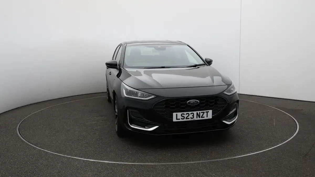2023-ford-focus-10t-st-line-vignale-125ps-hybrid-mhev-hatchback-powershift-big-42
