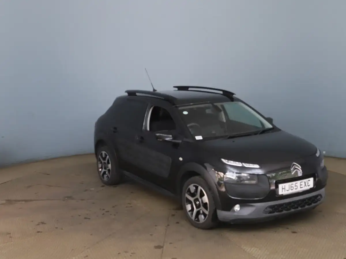 2015-citroen-c4-cactus-16bluehdi-flair-big-1
