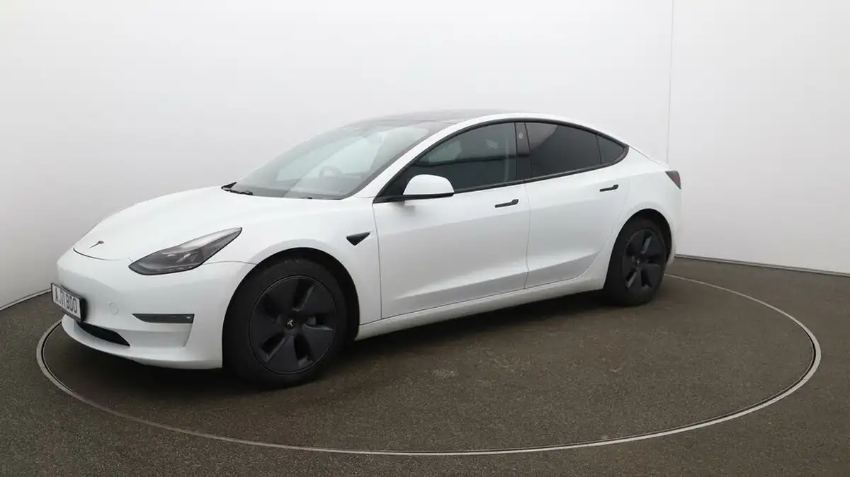 2021-tesla-model-3-e-long-range-awd-big-60