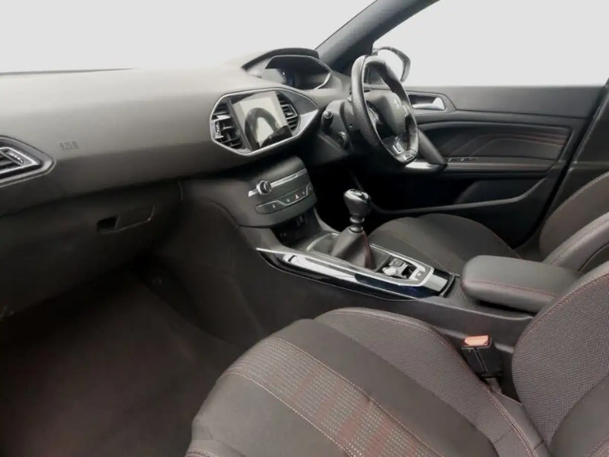 2020-peugeot-308-12-puretech-gt-big-4