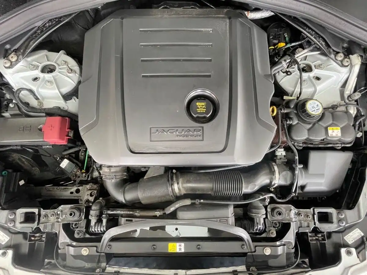 2019-jaguar-f-pace-20-i4d-r-sport-180ps-awd-ss-auto-big-15