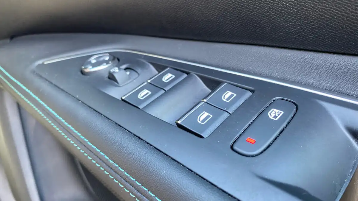 2024-peugeot-5008-suv-12-allure-premium-big-21