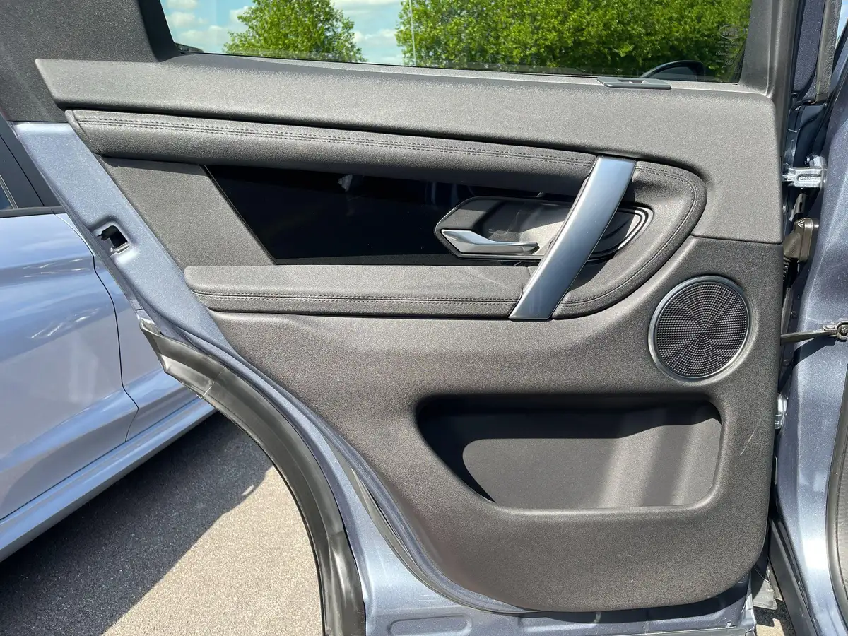 2019-land-rover-discovery-sport-20-d180-se-big-34