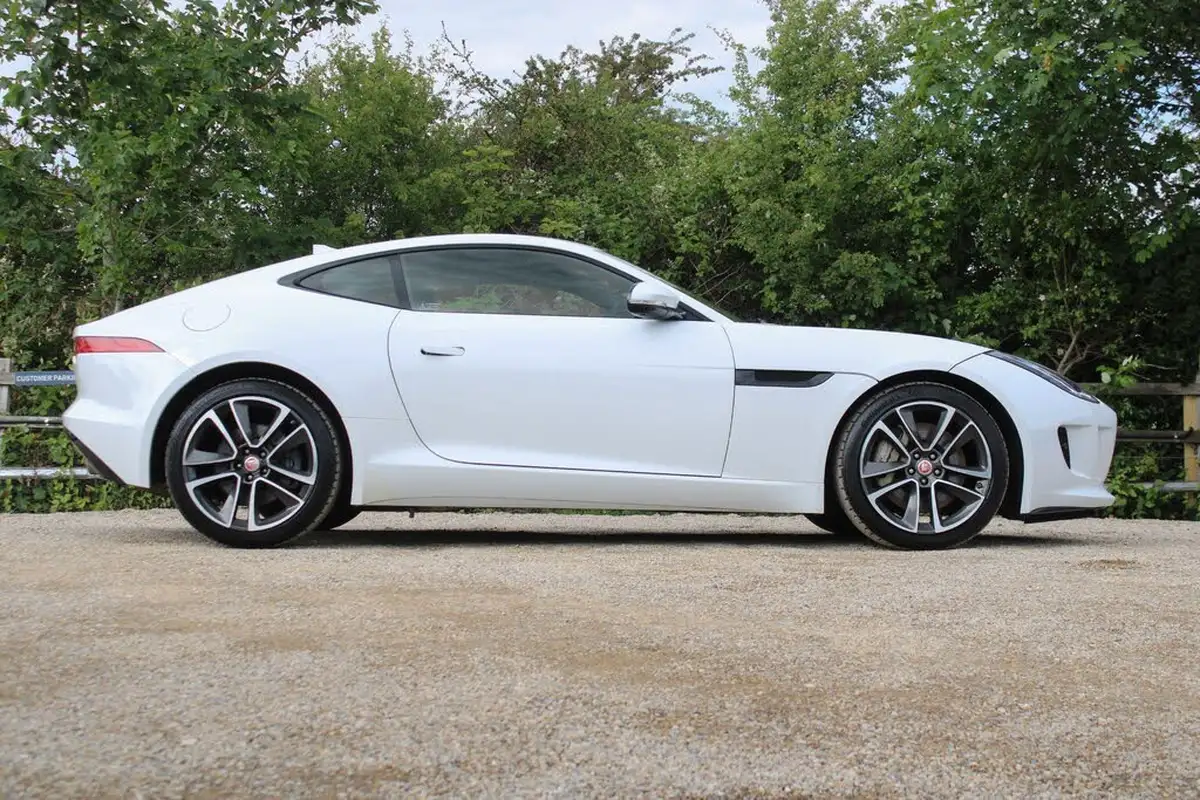 2016-jaguar-f-type-30-v6-sc-coupe-auto-big-1