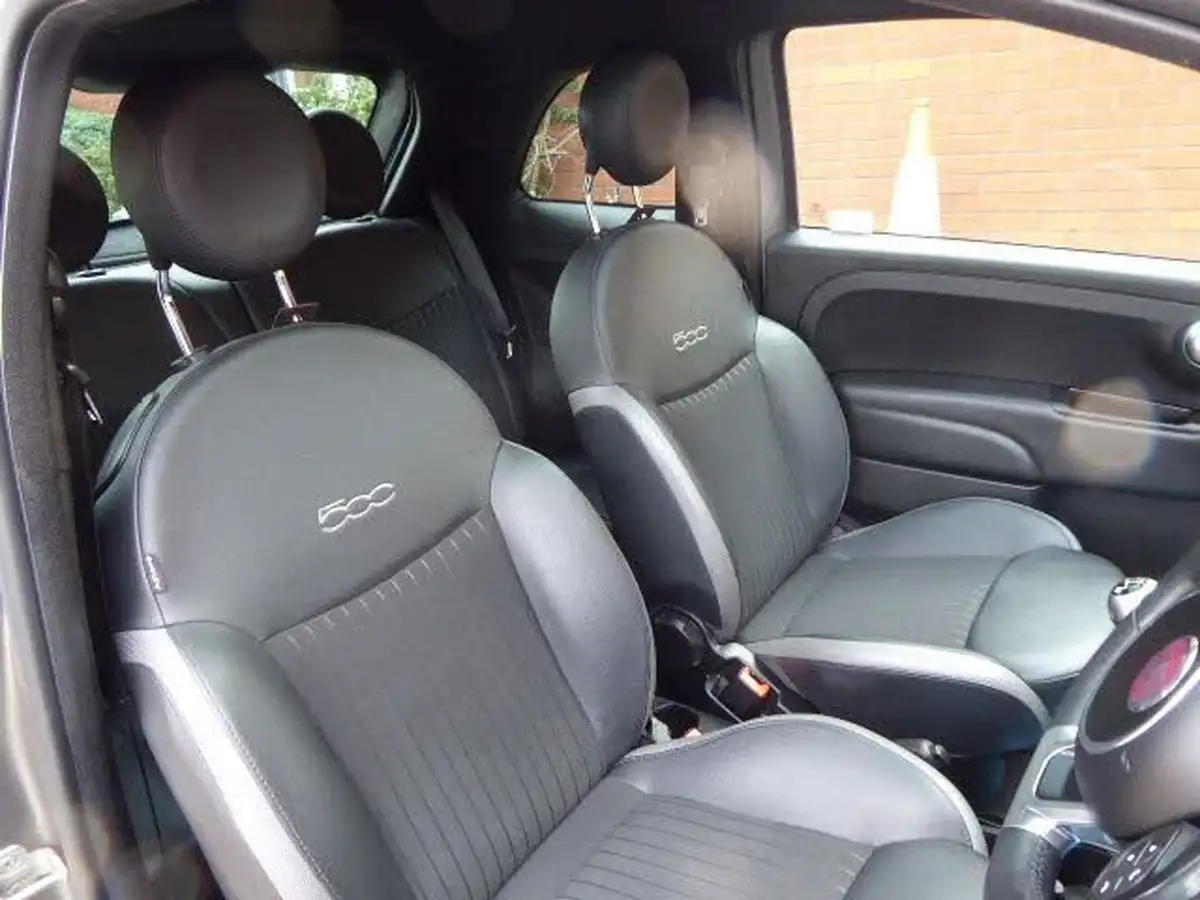 2020-fiat-500-12-rock-star-big-11