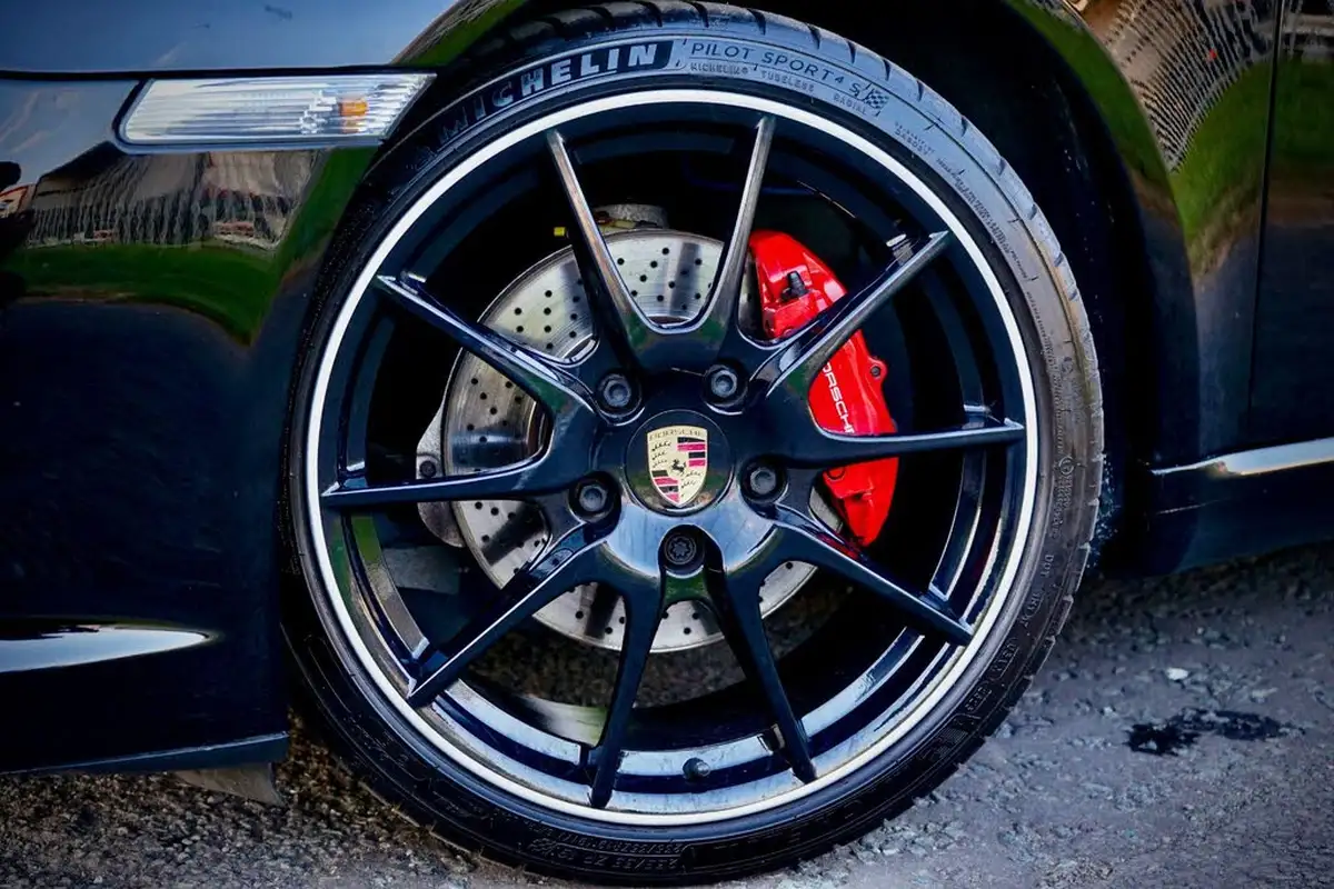 2011-porsche-boxster-s-34-black-edition-big-11