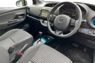 2019-toyota-yaris-15-vvt-i-red-bi-tone-hybrid-small-9