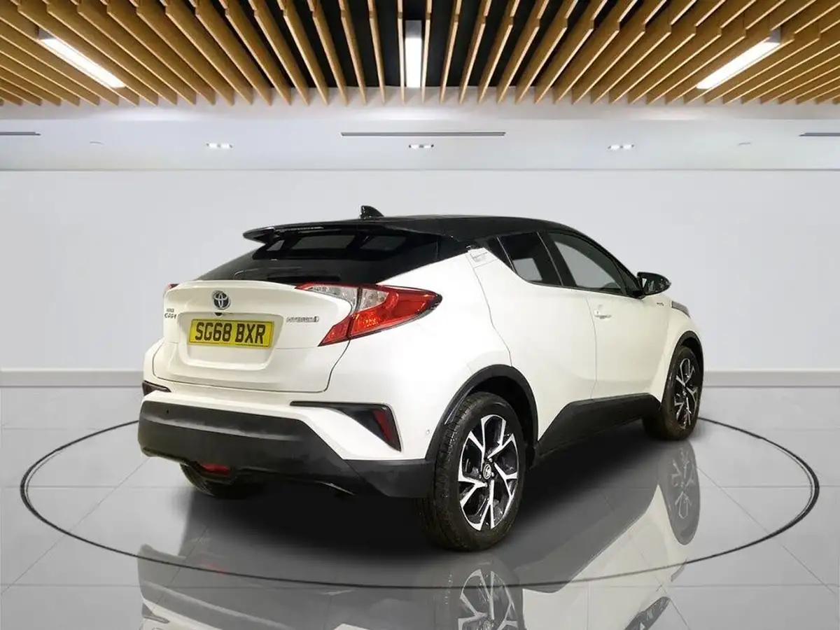 2018-toyota-c-hr-18-vvt-i-design-big-8