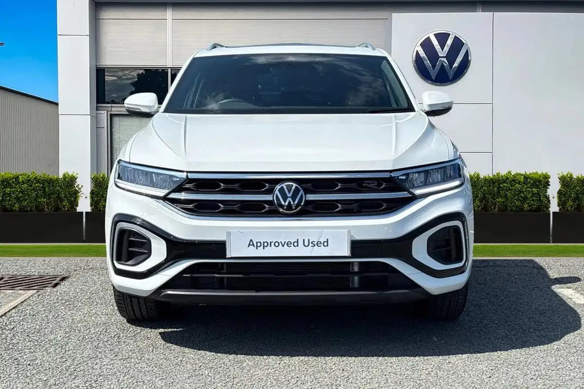 2024-volkswagen-t-roc-15-tsi-r-line-hatchback-5d-dsg-big-5