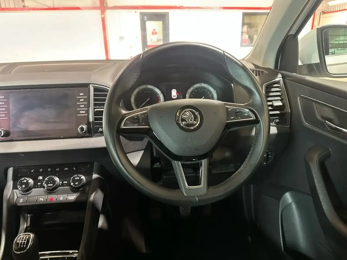 2020-skoda-karoq-15-tsi-se-l-big-14