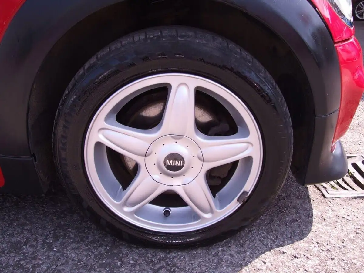 2010-mini-clubman-16-cooper-122bhp-big-21