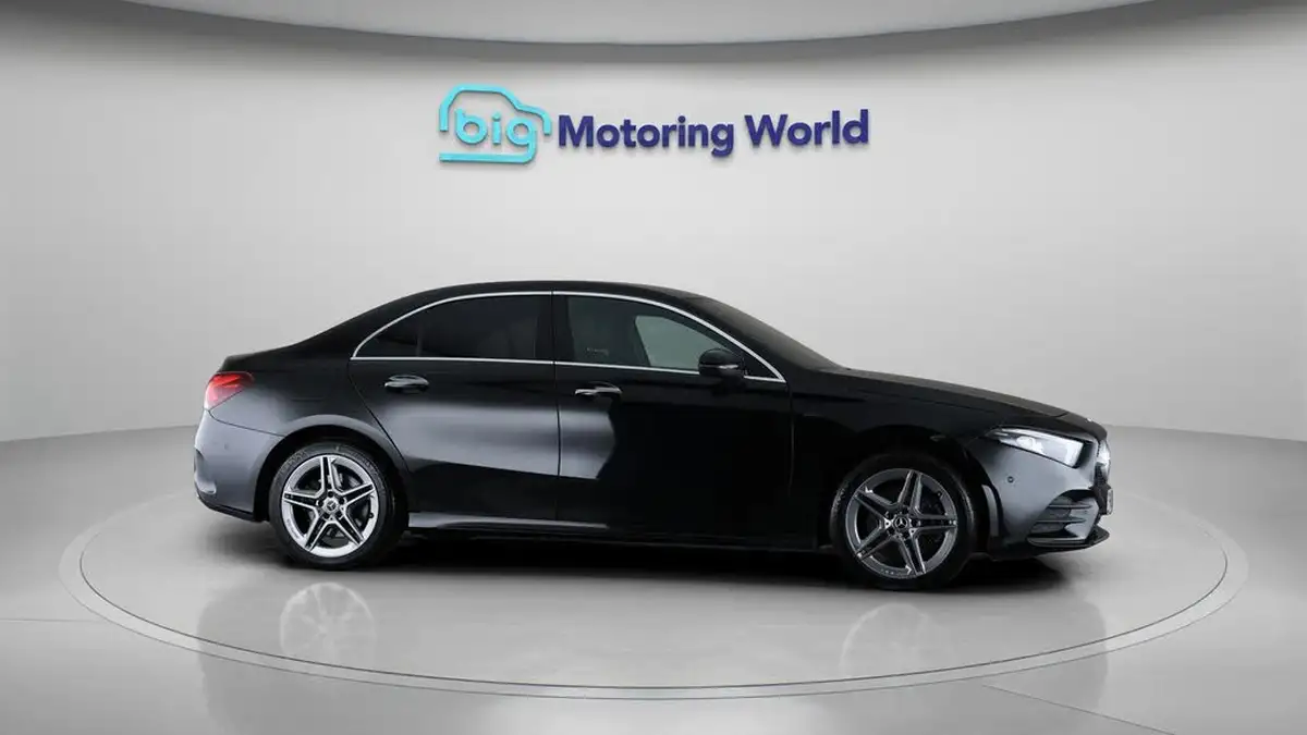 2020-mercedes-benz-a-class-13-a250e-amg-line-premium-saloon-4d-big-8