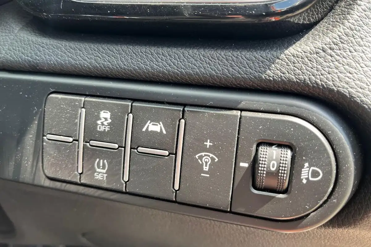 2024-kia-ceed-15-t-gdi-gt-line-138bhp-big-39
