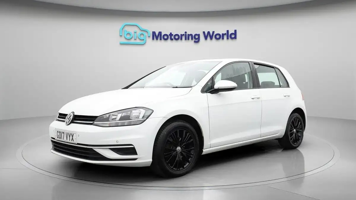2017-volkswagen-golf-14-tsi-se-ss-hatchback-5d-big-3