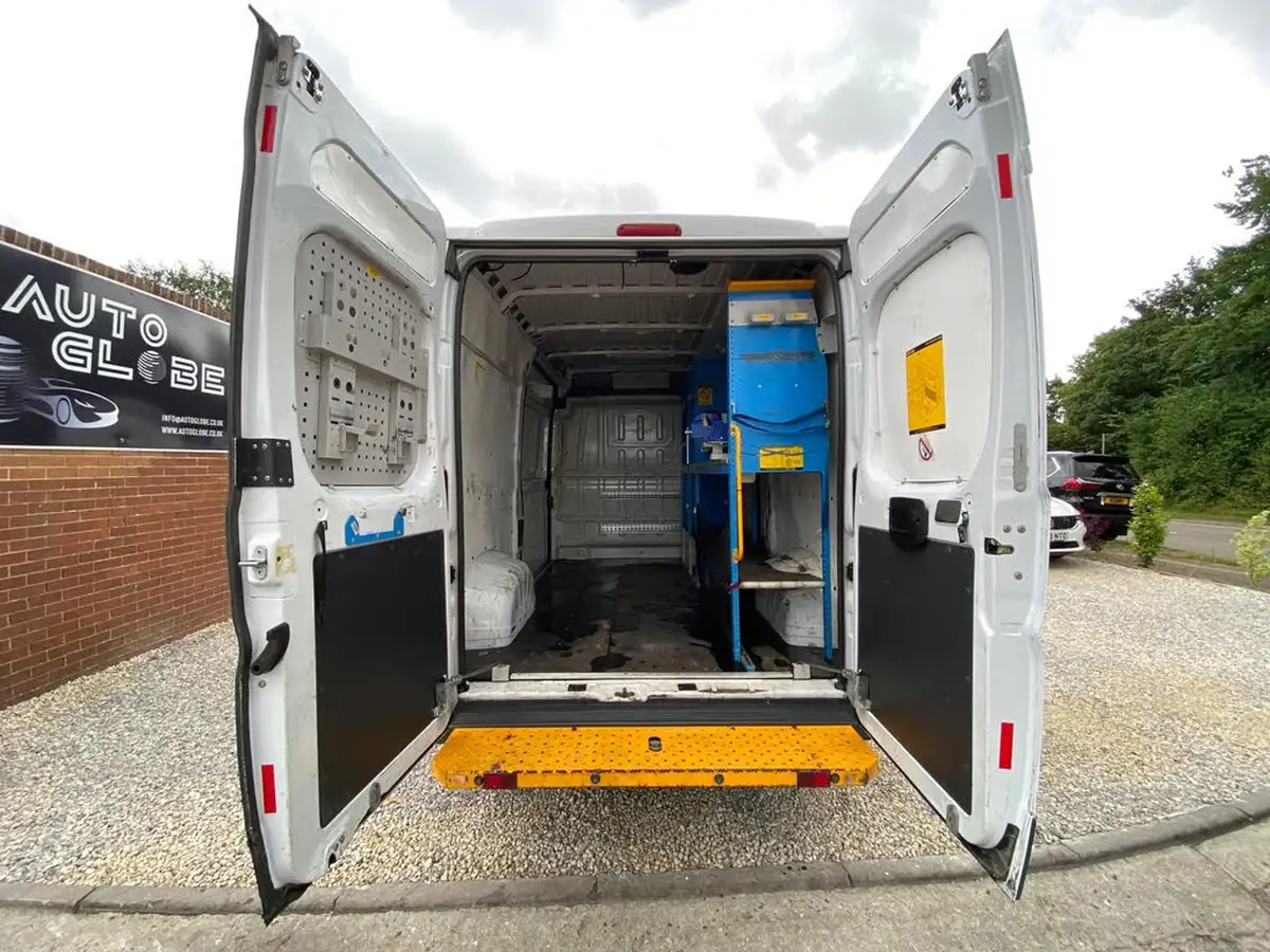 2016-fiat-ducato-20td-35-lh2-panel-big-8