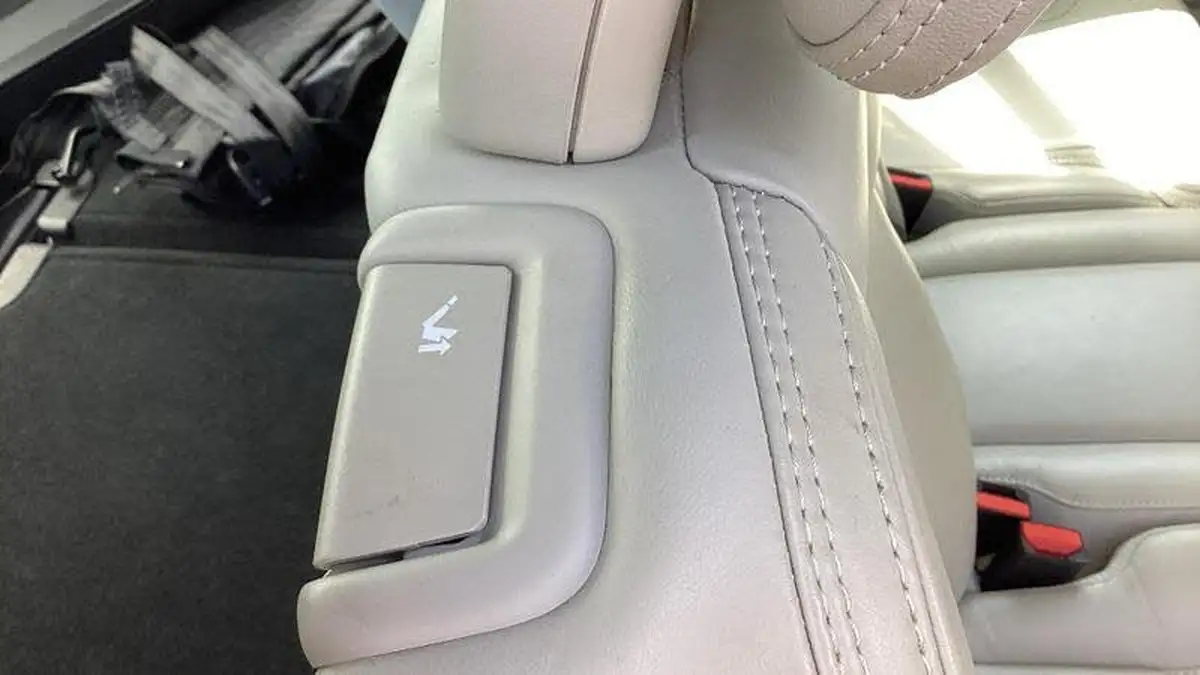 2020-volvo-xc90-20-b5-inscription-big-40