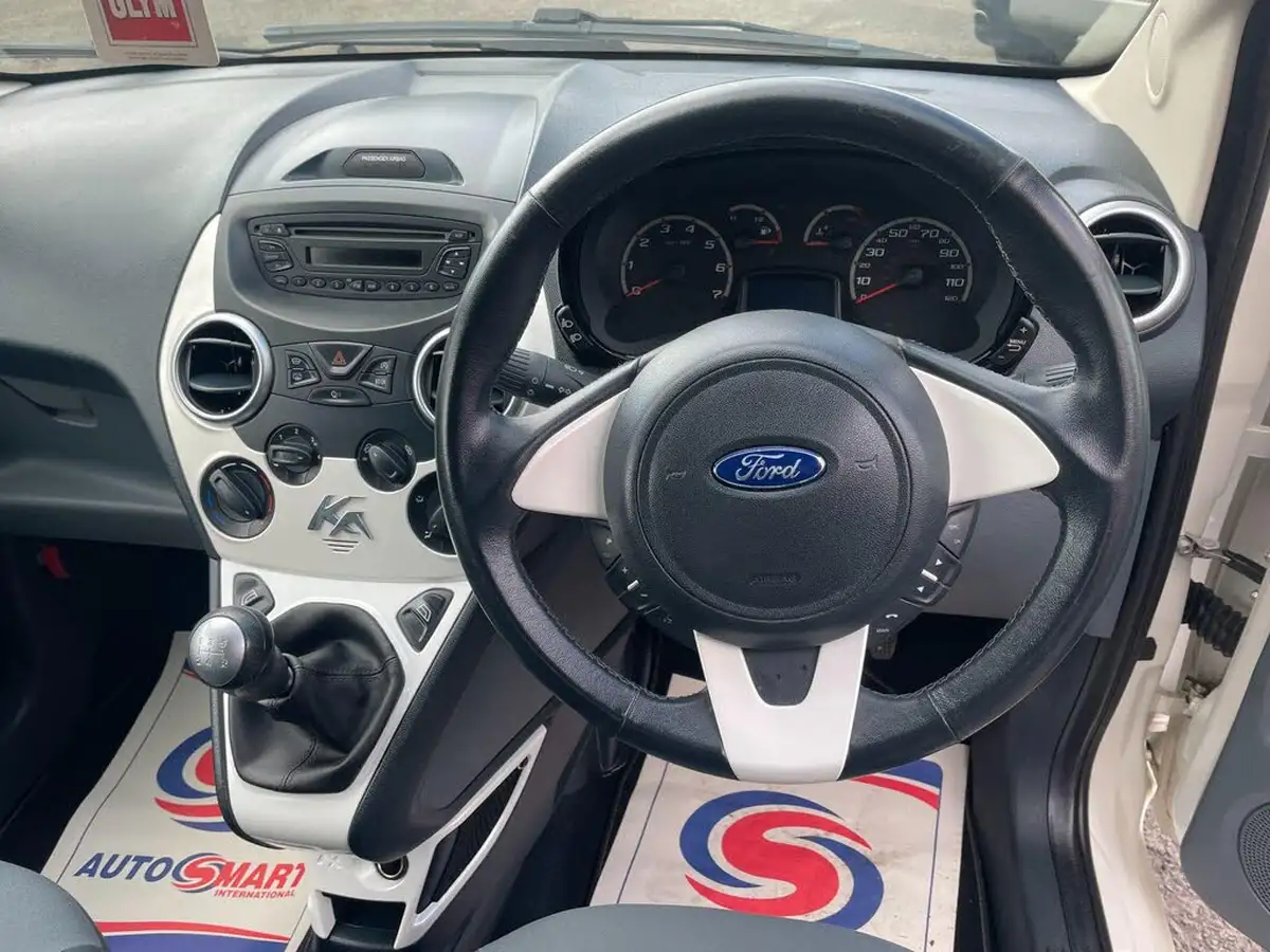 2015-ford-ka-12-zetec-ss-big-17