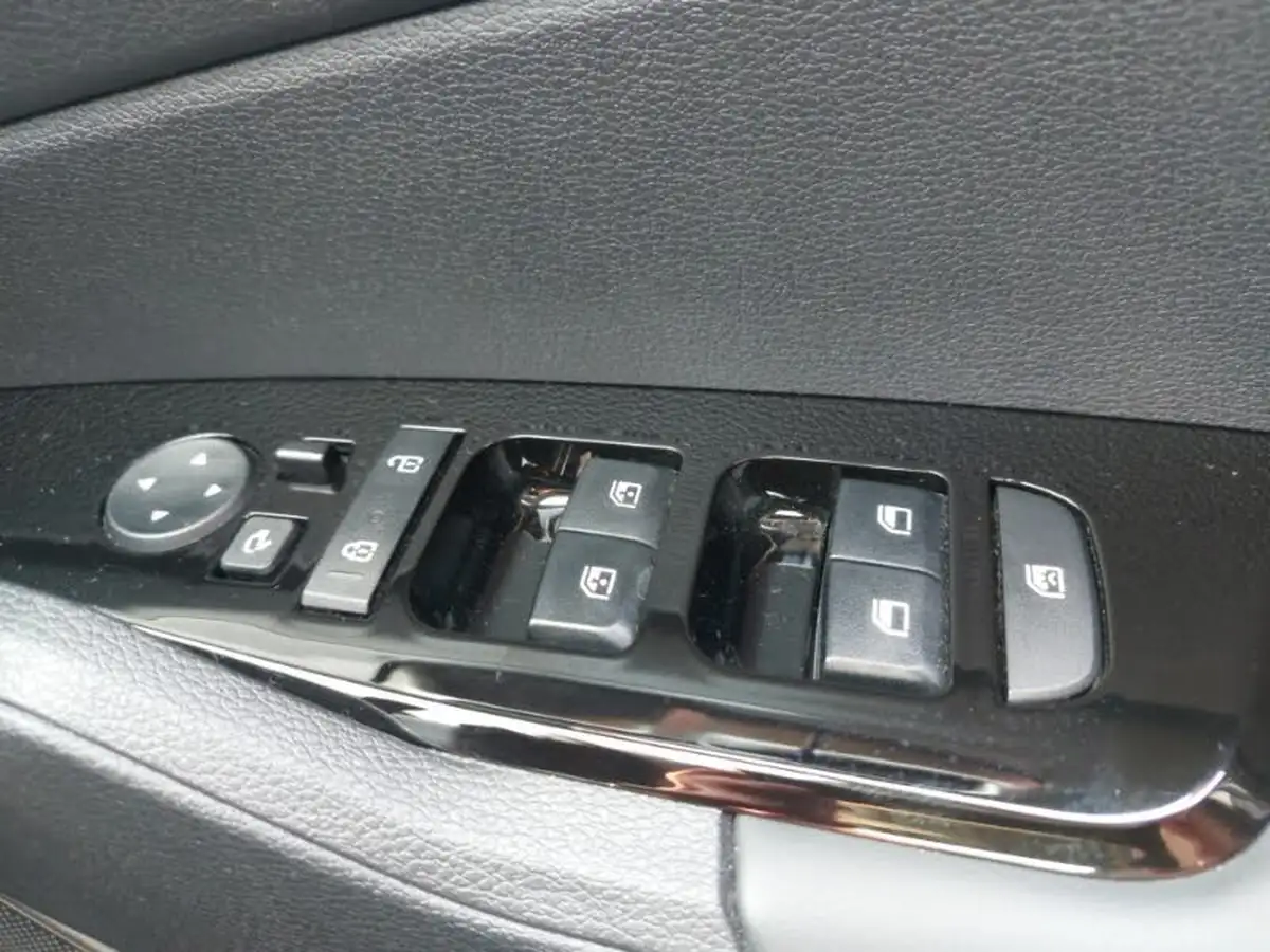 2024-kia-sportage-16-t-gdi-3-148bhp-48v-dct-big-11