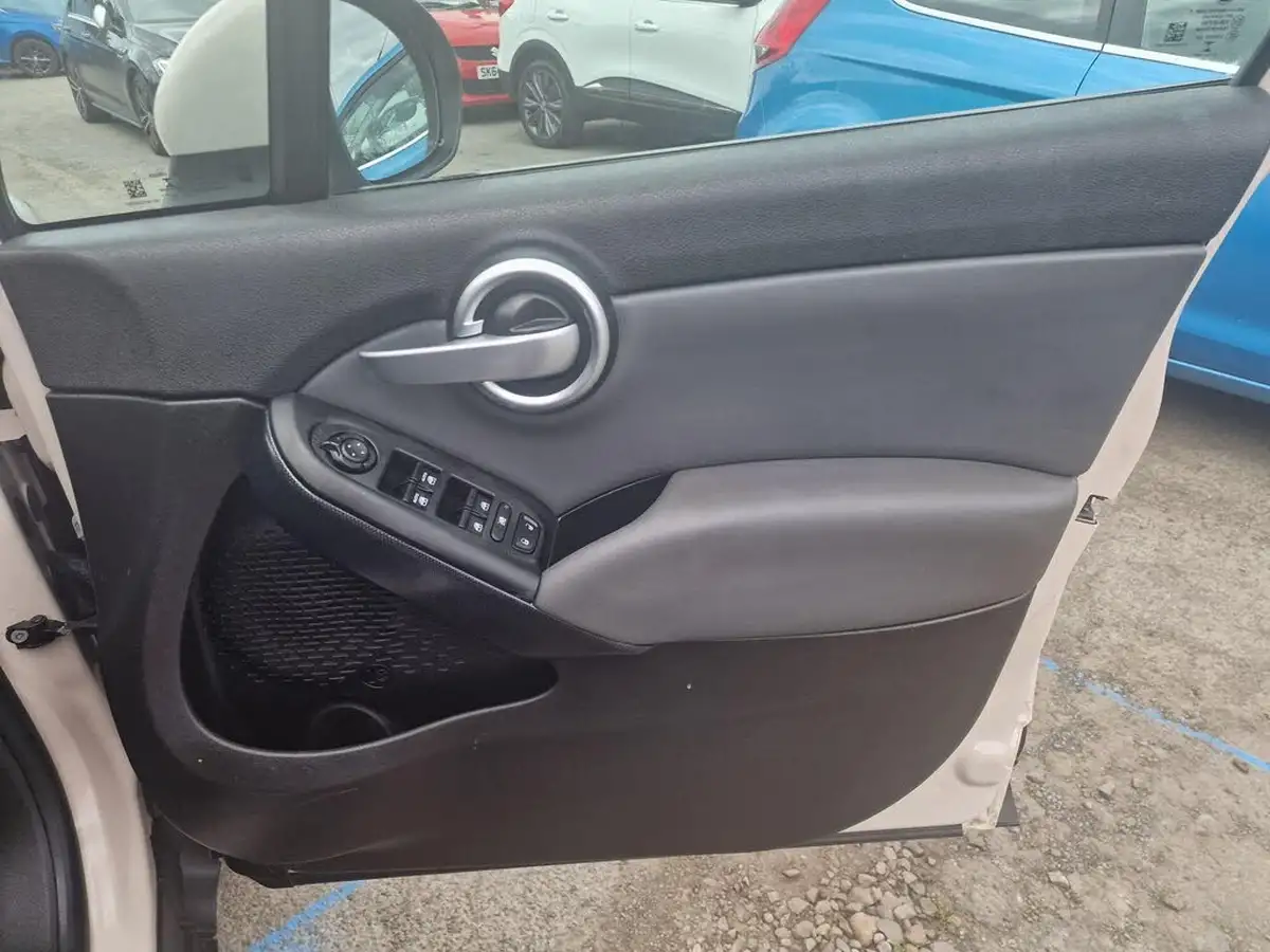 2016-fiat-500x-13multijet-pop-star-big-38