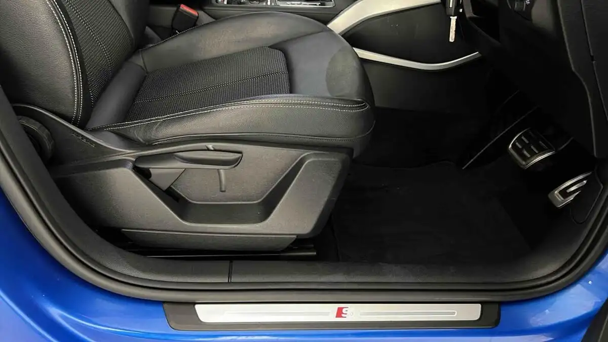 2018-audi-q2-20-tfsi-s-line-big-32