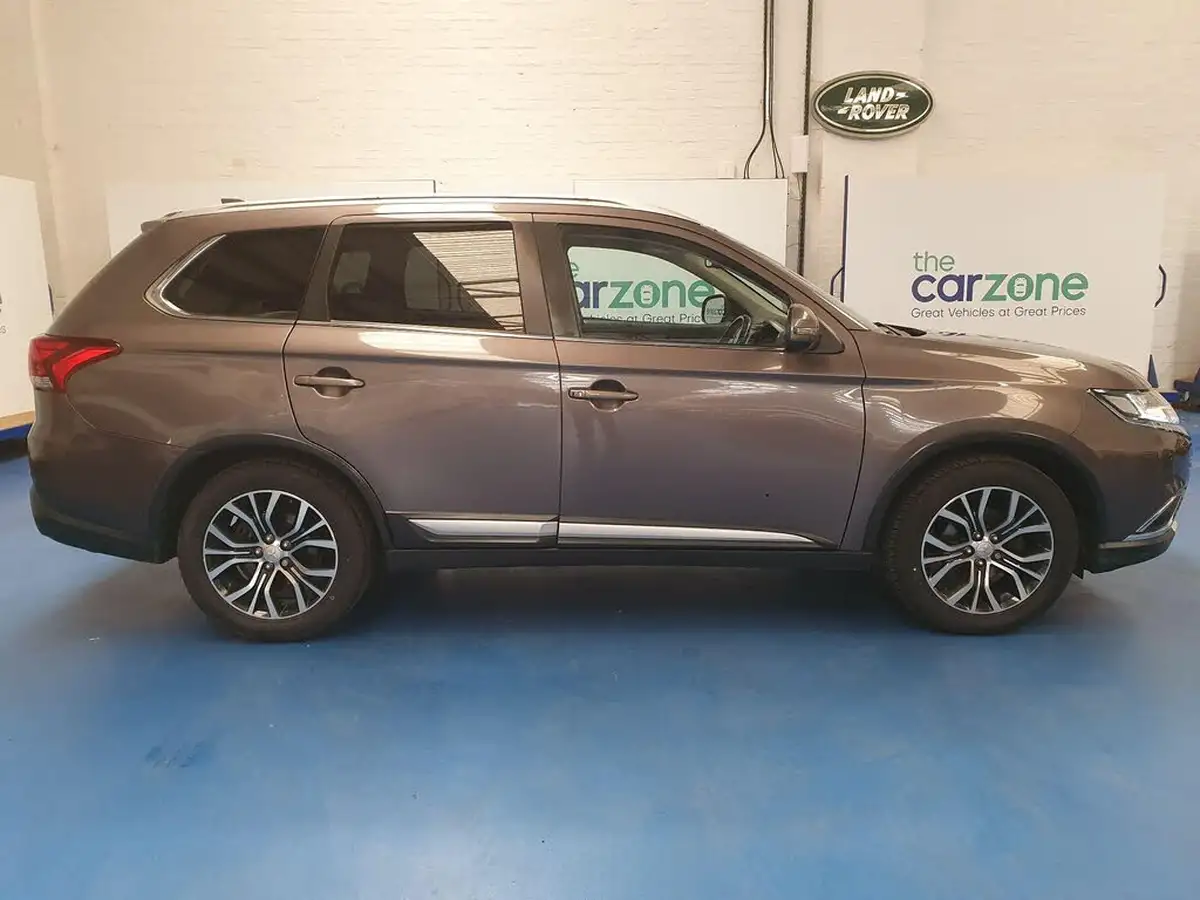 2017-mitsubishi-outlander-22di-d-3-big-1